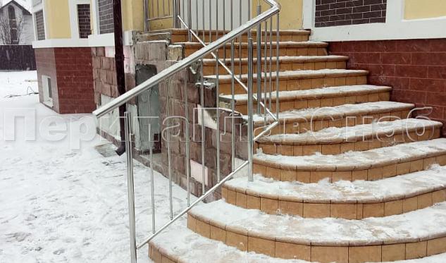 Входные группы в Симферополе. Готовые проекты ПерилаГлавСнаб