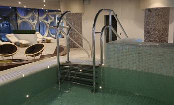 Поручни для бассейна в Симферополе. Готовые проекты ПерилаГлавСнаб