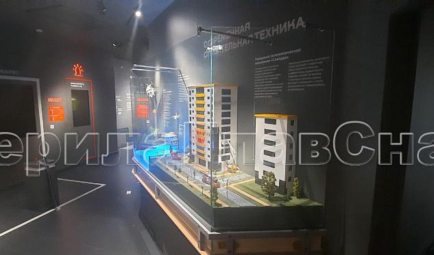 Витрина в Симферополе. Готовые проекты ПерилаГлавСнаб