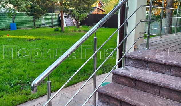 Перила с тремя ригелями в Симферополе. Готовые проекты ПерилаГлавСнаб