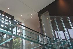 Стеклянные полы в квартире в Симферополе. Готовые проекты ПерилаГлавСнаб - фото 8